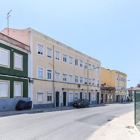 Vita Portucale ! Bright Campo Ourique W/ Terrace ลิสบอน ภายนอก รูปภาพ