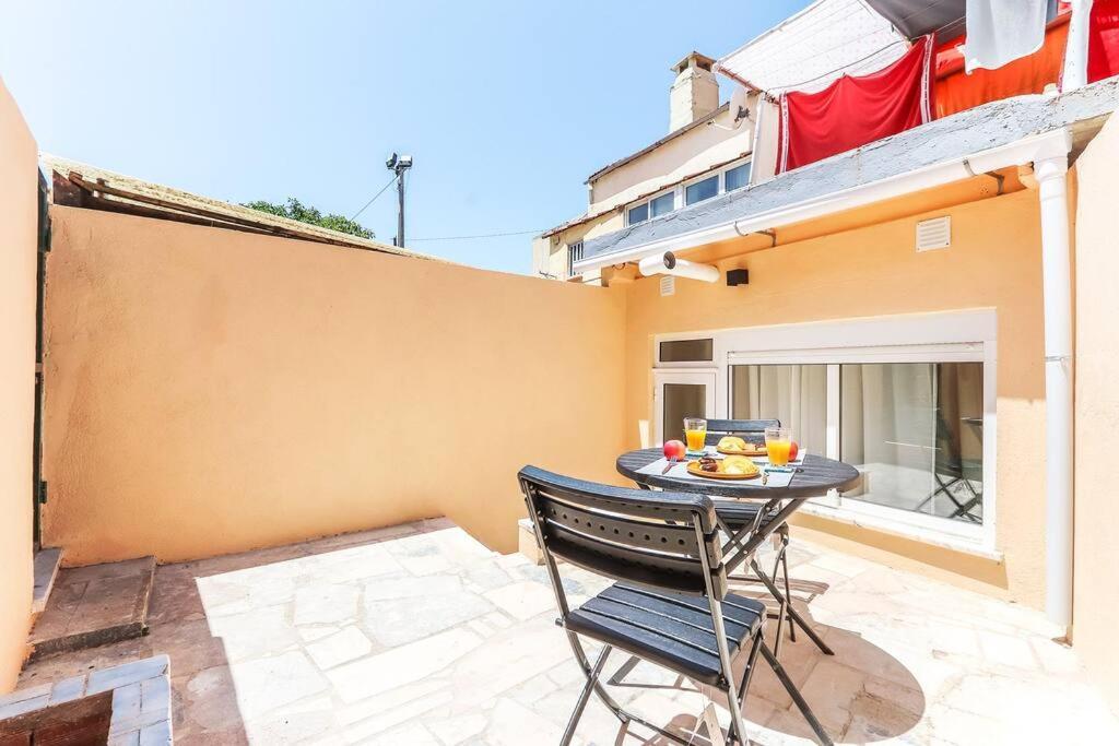Vita Portucale ! Bright Campo Ourique W/ Terrace ลิสบอน ภายนอก รูปภาพ
