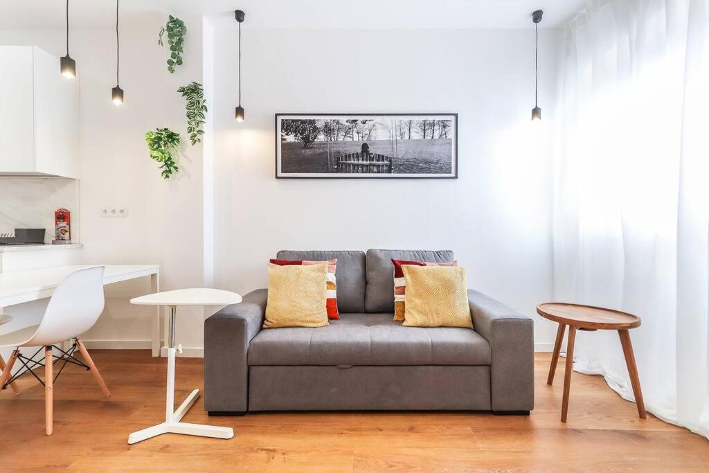 Vita Portucale ! Bright Campo Ourique W/ Terrace ลิสบอน ภายนอก รูปภาพ